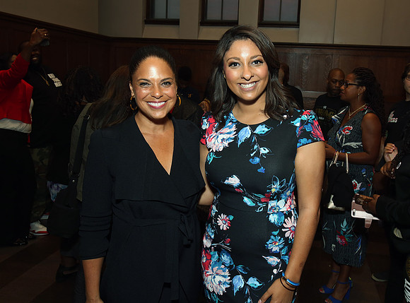 Soledad takes photo with fox 8 news caster Alex Stokes
