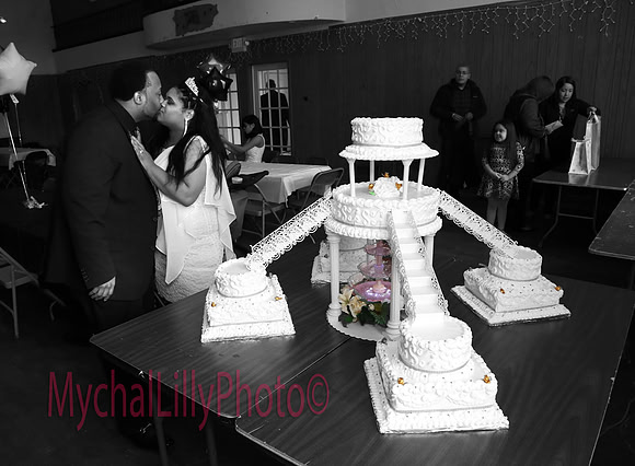 the cake b&w